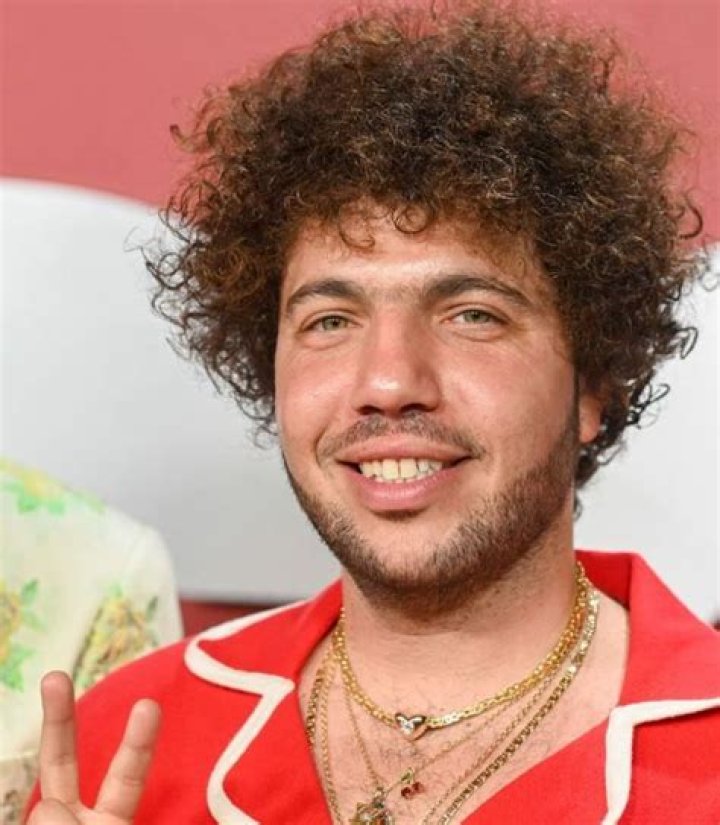 Unveiling The Intriguing World Of Benny Blanco's Height